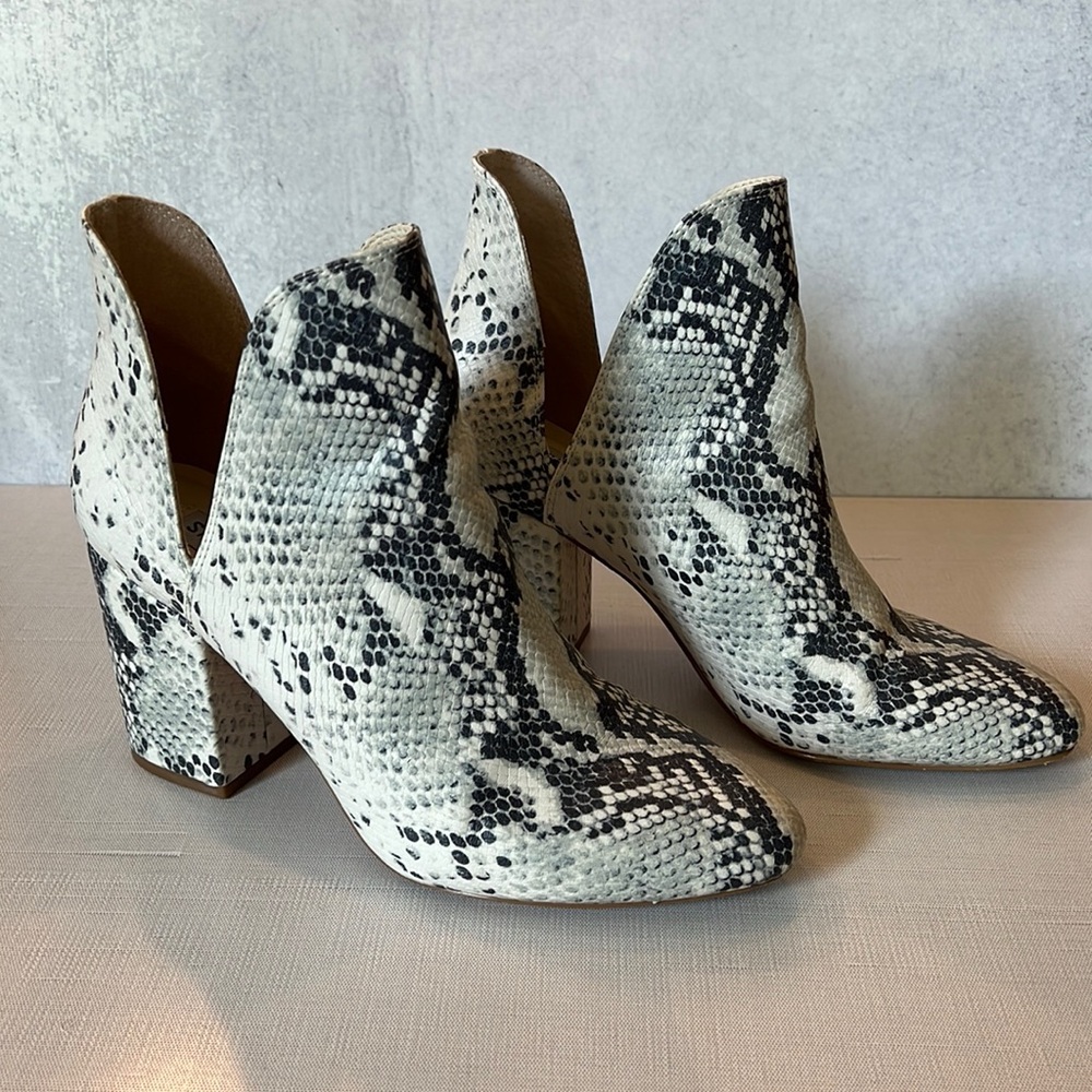 Steve Madden Black and White Snakeskin Ankle Booties
